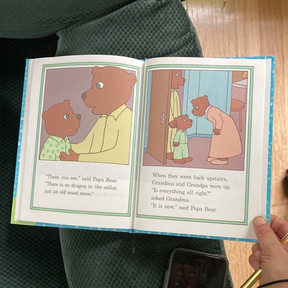 Milk and cookies a Frank Ashe bear story - Picture 7 of 14